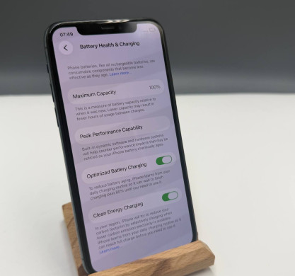 iPhone 11 Pro 256GB Midnight Green 100%